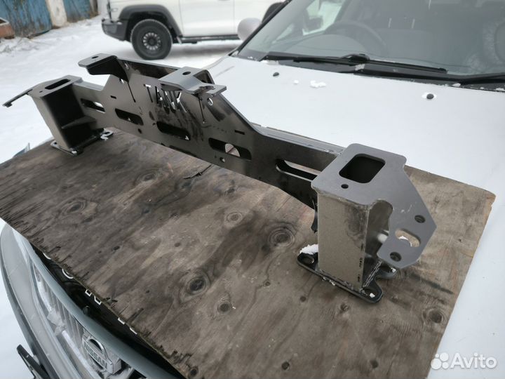 Крепление лебедки Tank 300