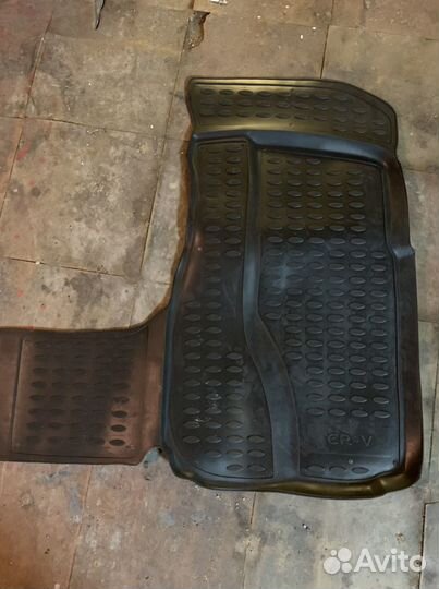 Продам коврики для honda CRV