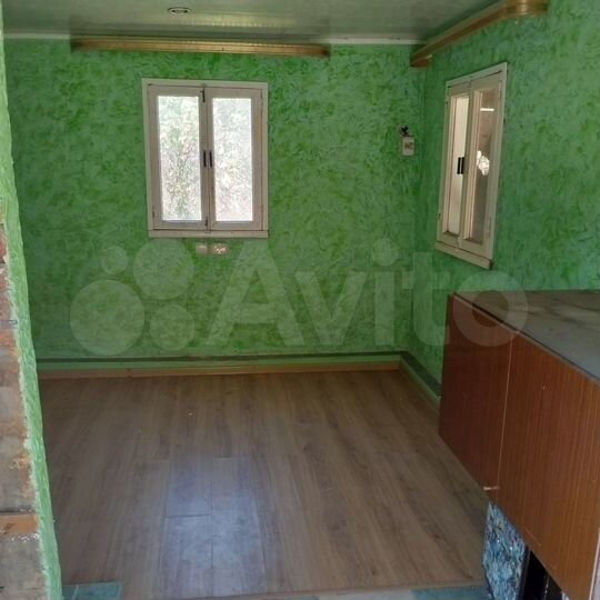 Дача 10,9 м² на участке 6 сот.