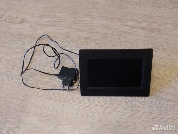 Цифровая фоторамка digma