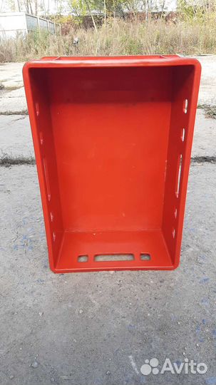 Пластиковые ящики