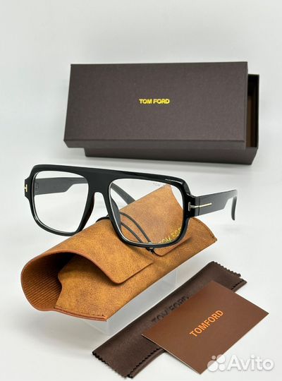 Солнцезащитные очки tom ford