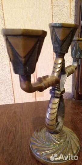 Старинный подсвечник