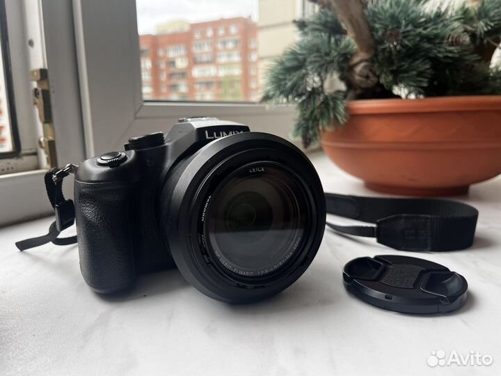 Камера Panasonic Lumix DMC-FZ1000