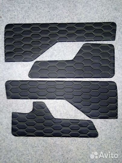 Вставки в дверные карты Нива