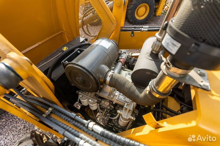 Экскаватор-погрузчик LGCM LGB88, 2023