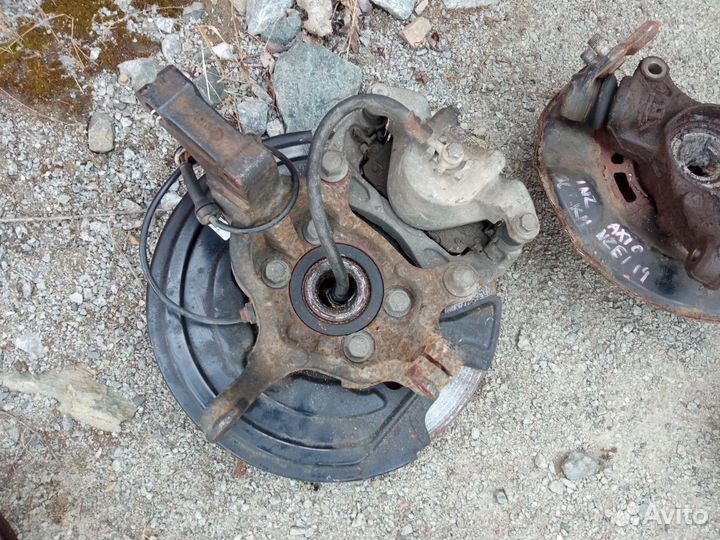 Ступица на Nissan Leaf AZE0 EM57