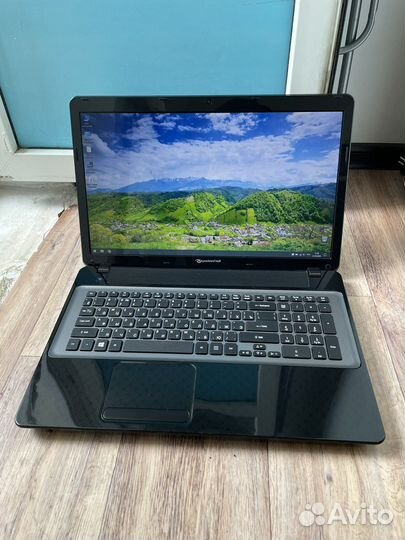 Packard Bell 17 дюймов/Core i3/8gb