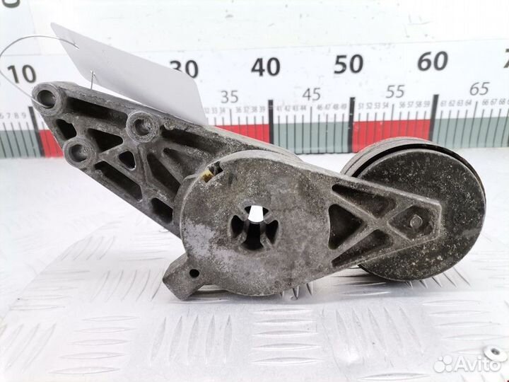 Натяжитель Audi A4 B5 1998 058903133D