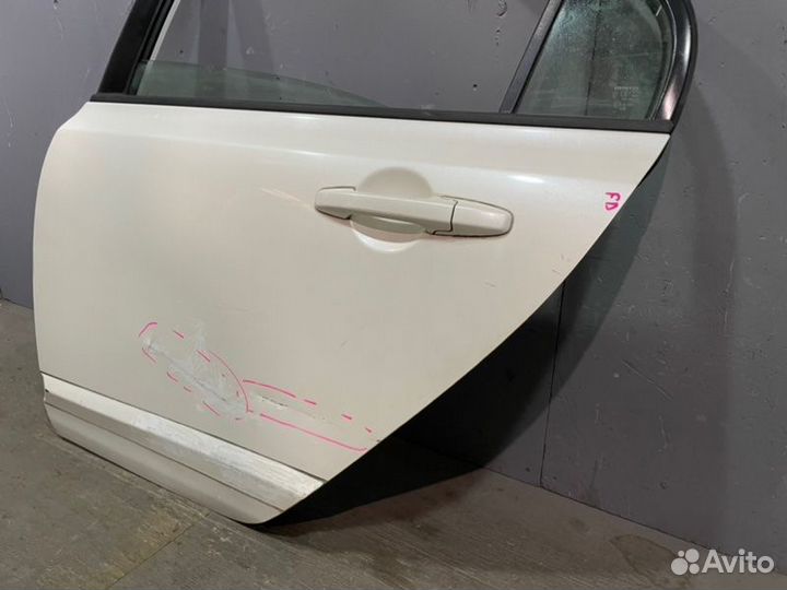 Дверь задняя левая Honda Civic 8 4D FD