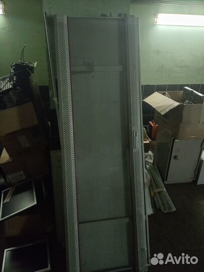 Серверный шкаф. сетевое оборудован. рельсы.салазки