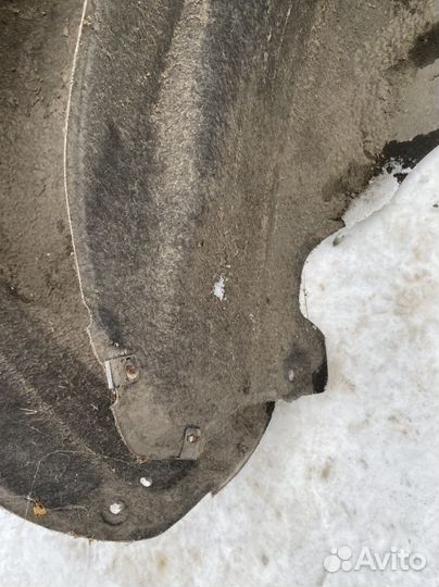 Подкрылок задний левый Ситроен С5 Х7 Седан