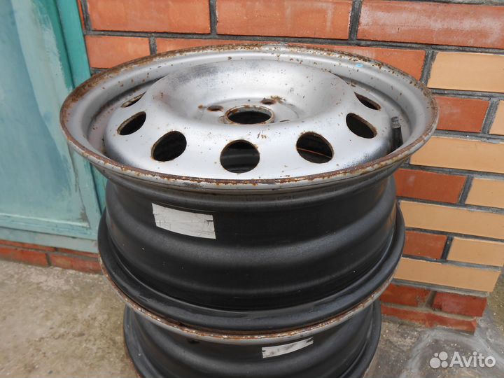 Продаются диски штампованные R15 4*100