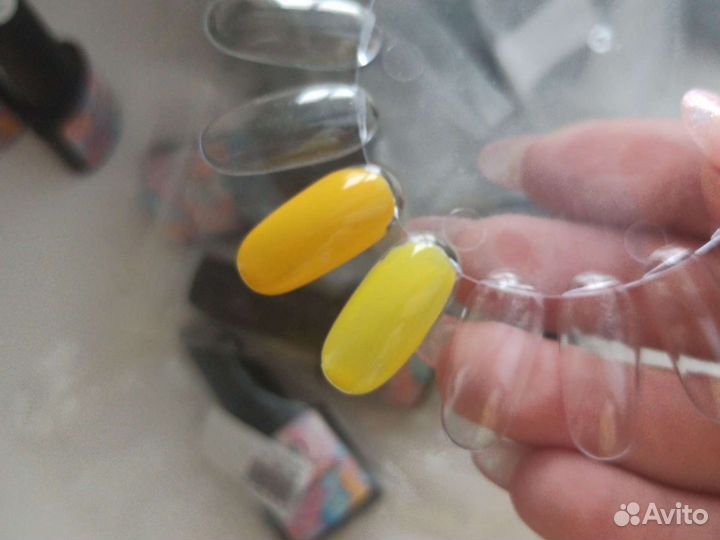 Наклейки для ногтей + гель лаки по 20