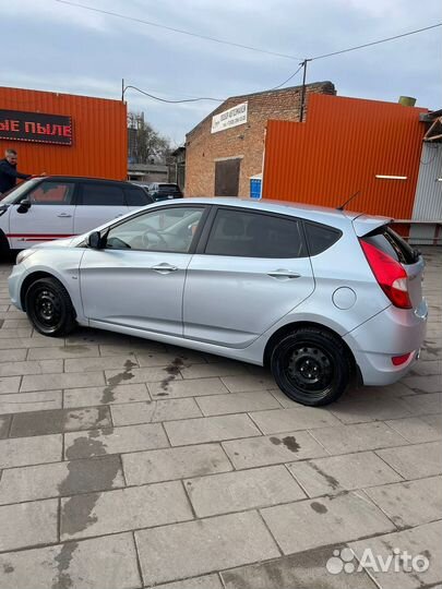 Hyundai Solaris 1.6 AT, 2011, 157 000 км