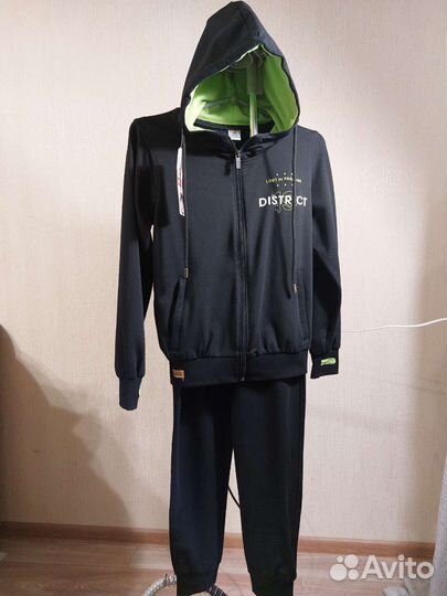 Костюм спортивный для мальчика р-р140,152