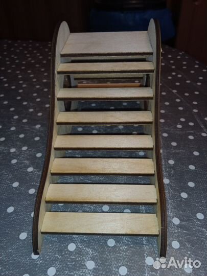 Деревянный домик для крыски, хомяка