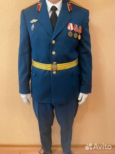 Парадная военная форма офицера вс СССР