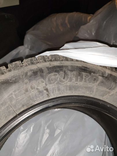 Yokohama Ice Guard F700Z 65 R17