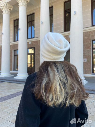 Шапка и шарф. Вязаные