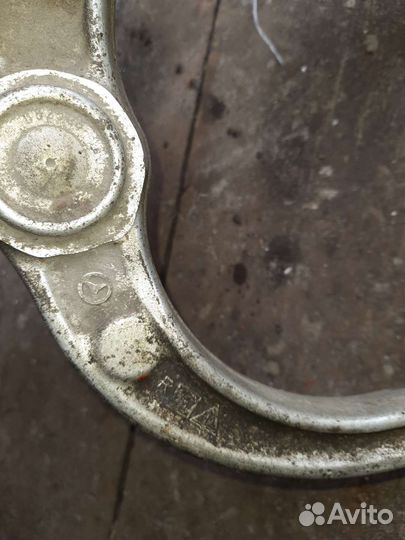 Поперечный рычаг Mercedes ml 164