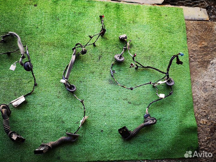 Коса двери на Ford Kuga 2008-2012