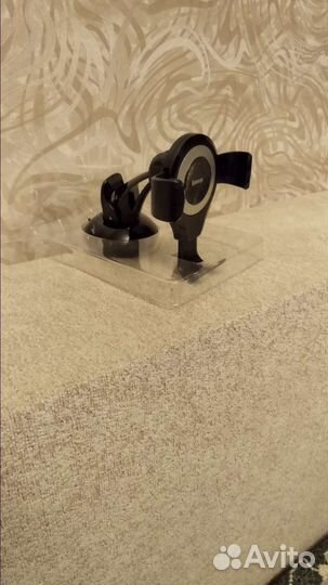 Держатель для телефона в машину