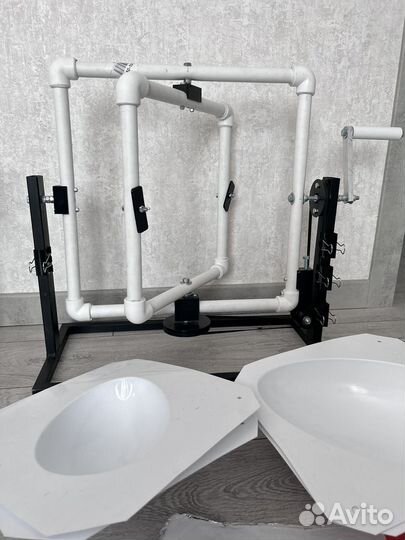 Станок для изготовления шоколадных яиц