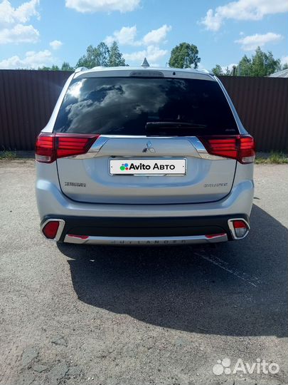 Mitsubishi Outlander 2.0 CVT, 2015, 95 751 км