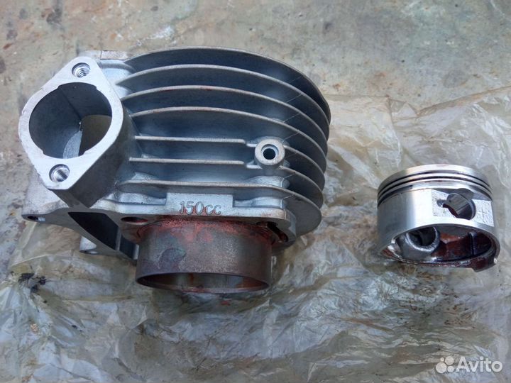 Цилиндр и поршень 150 новье