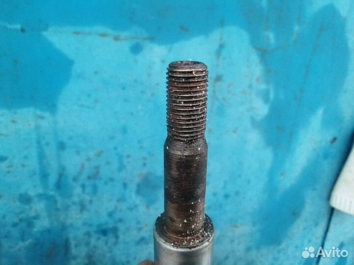 Амортизатор правый передний BMW X5 e53