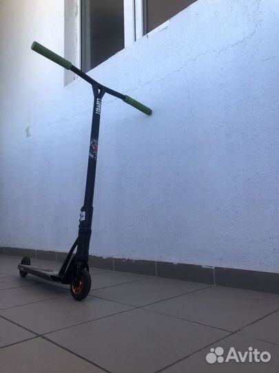 Трюковой самокат limit