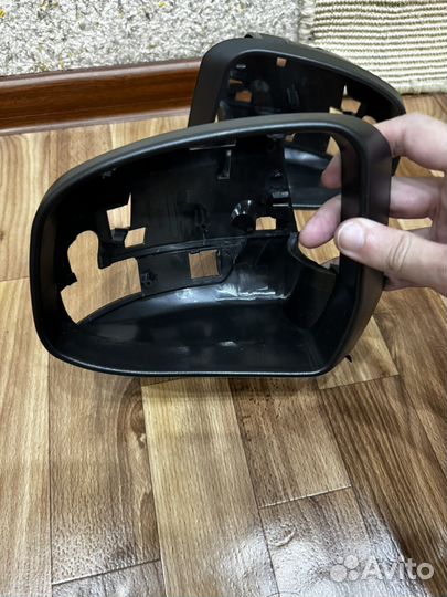 Корпус зеркала заднего вида на Ford Focus 3