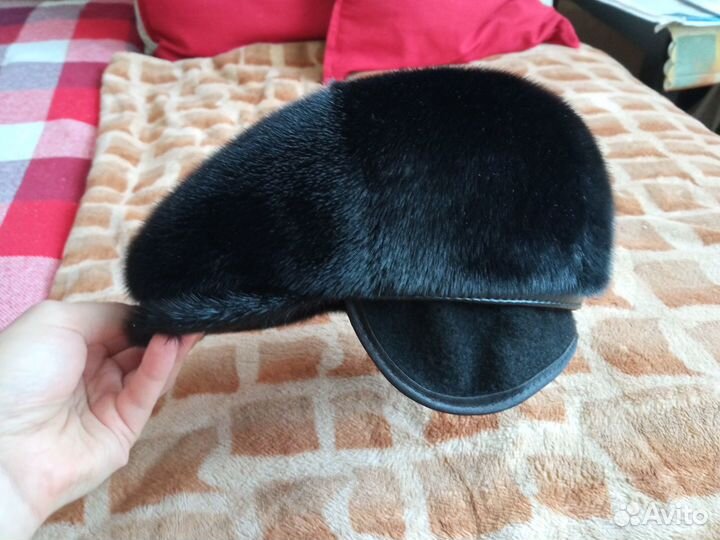 Берет мужской меховой