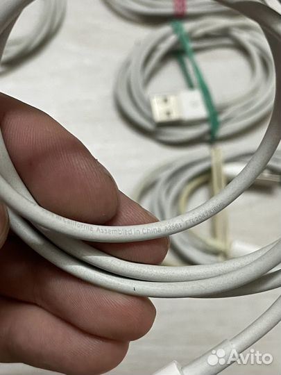 Зарядка на iPhone оригинал