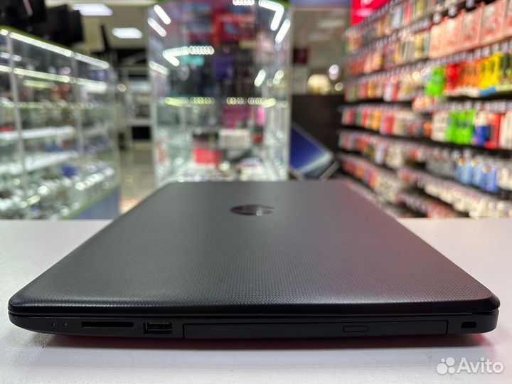 Ноутбук HP 15-bs025ur