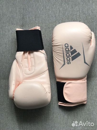 Боксерские перчатки