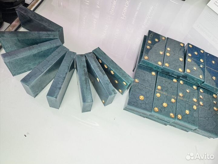 Домино из эпоксидной смолы