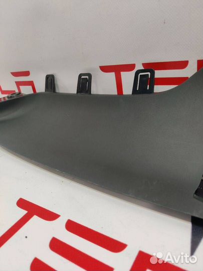 Накладка гриля бампера переднего верхняя Tesla
