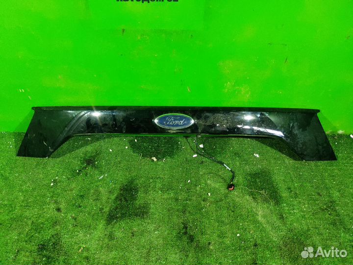 Накладка крышки багажника Ford Kuga 2 рестайлинг
