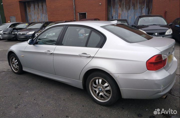 BMW 3-Series 2004, седан, 5 поколение, E90