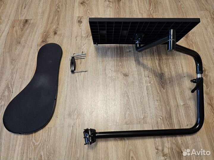 Подставка для ноутбука с креплением на кресло