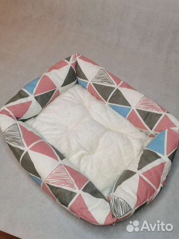 Лежанка для собак и кошек