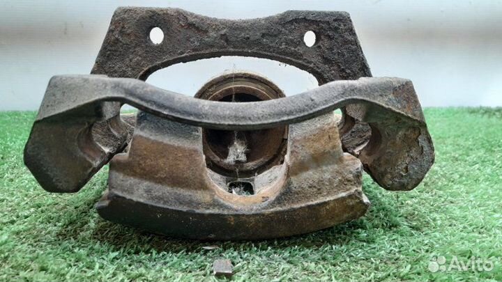 Суппорт передний левый Ford Mondeo 3 лифтбек 2.0