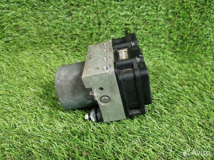 Блок ABS Subaru Forester SG SG5 SG9 S11