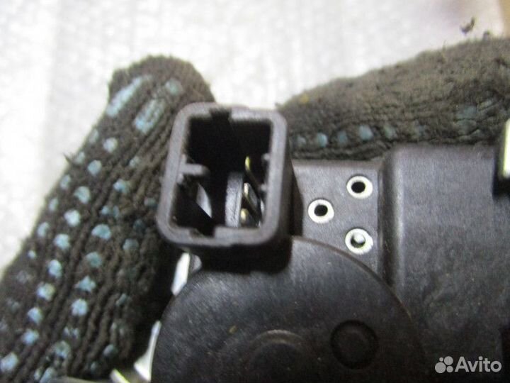 Замок багажник Kia Magentis 2005-2010 (812302G500)