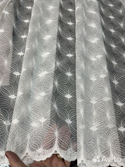 Тюль с вышивкой