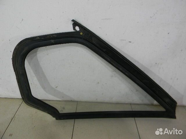 Форточка передней правой двери