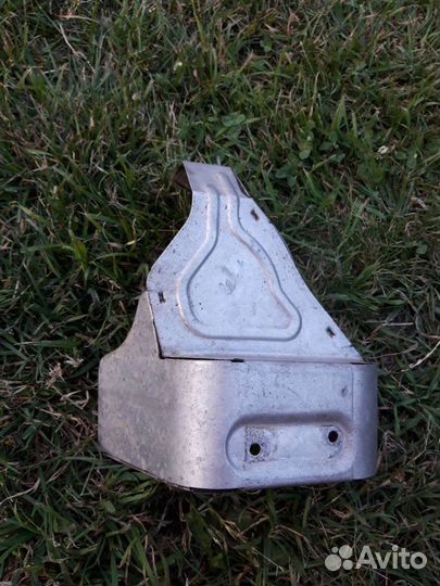 Термоэкран турбины Porsche cayenne 3.0tdi CAS