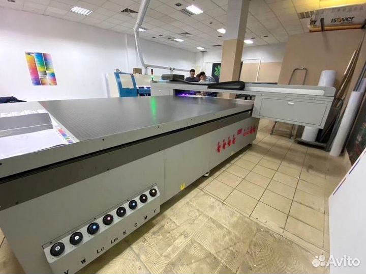 Планшетный уф-принтер uvip